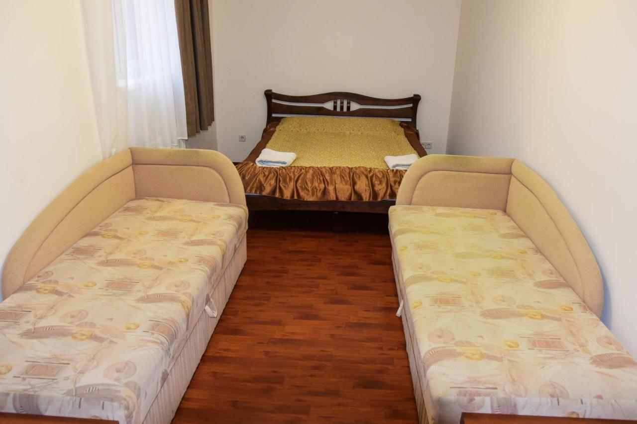 ترنوبل Gostynniy Dvir Hostel المظهر الخارجي الصورة